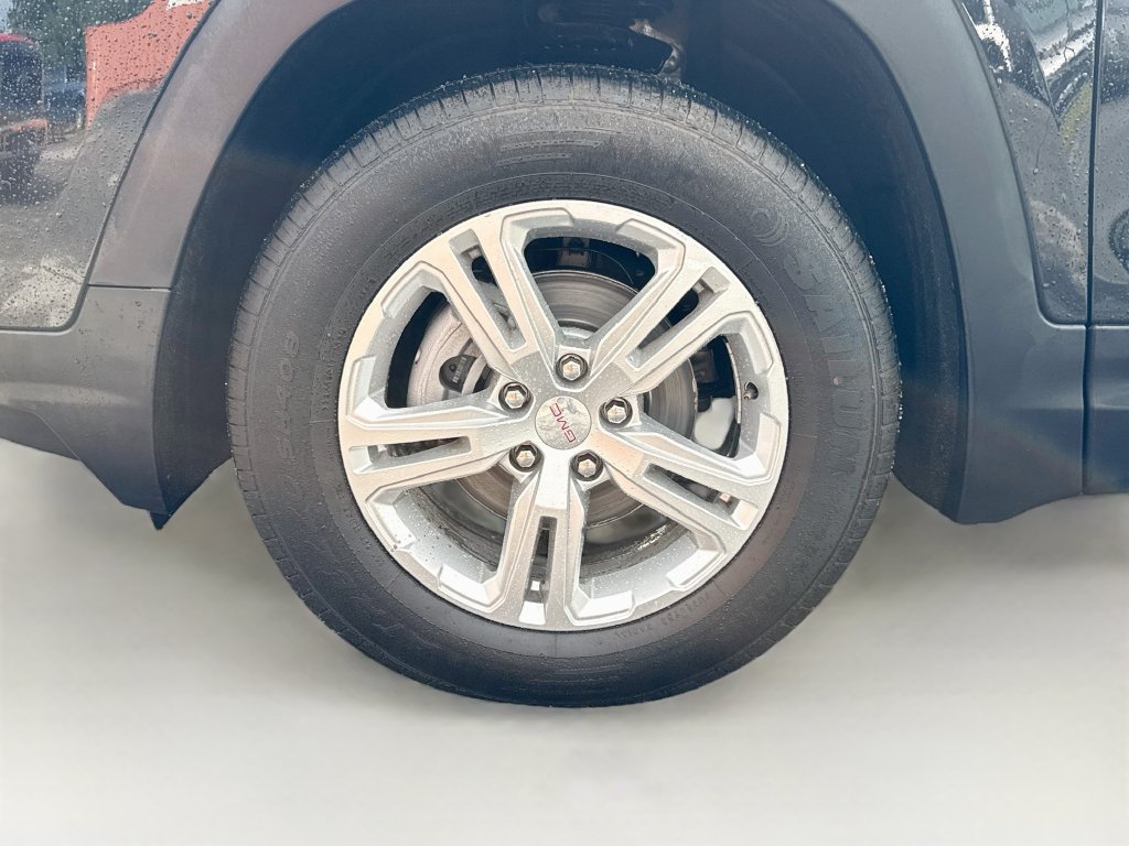 Used 2024 GMC Terrain SLE AWD/4WD image 29