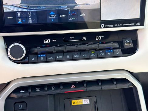 Used 2024 Toyota Sequoia Capstone AWD/4WD image 35