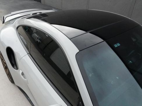 Used 2018 Porsche 911 Turbo S image 37