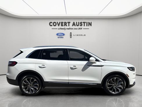 Used 2023 Lincoln Nautilus Reserve w/ Equipment Group 201A AWD/4WD image 6