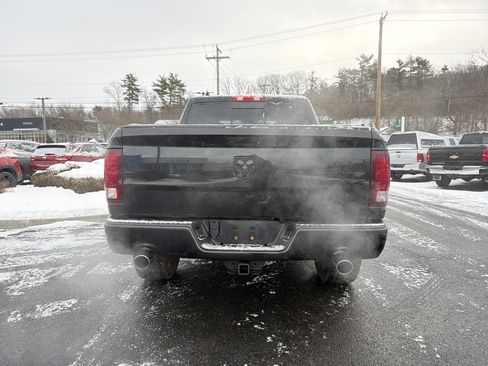 Used 2016 RAM 1500 Sport w/ Black Ram 1500 Sport Group image 7