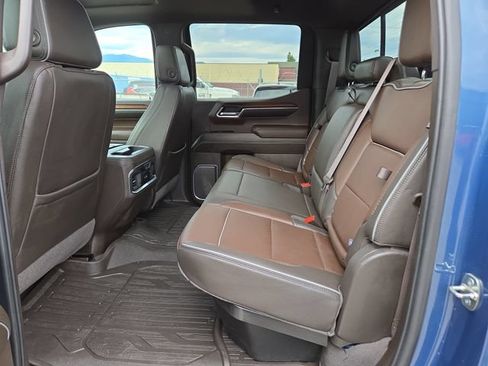 Used 2024 GMC Sierra 1500 Denali w/ Denali Reserve Package AWD/4WD image 32