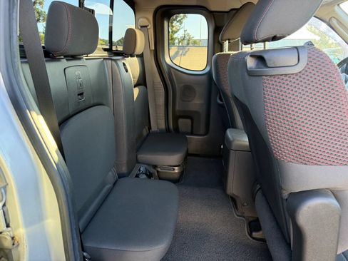 Used 2010 Nissan Frontier PRO-4X AWD/4WD image 20