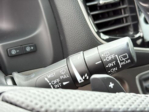 Used 2023 Honda Passport EX-L image 18