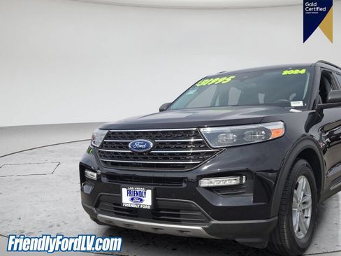Certified 2024 Ford Explorer XLT w/ Equipment Group 202A RWD image 8