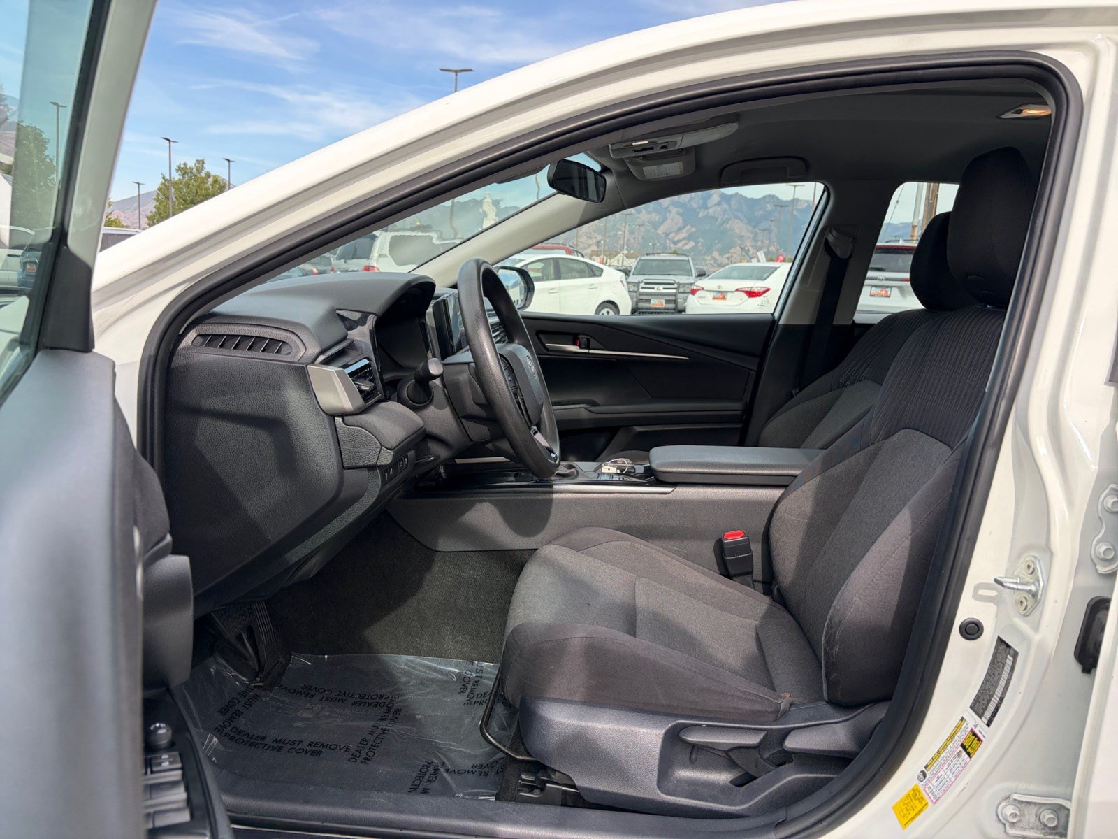 Used 2025 Toyota Camry LE FWD image 11
