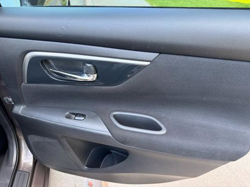 Used 2014 Nissan Altima 2.5 S FWD image 25