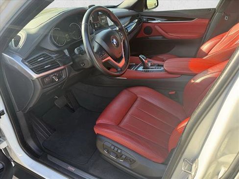 Used 2018 BMW X6 sDrive35i w/ Premium Package image 9
