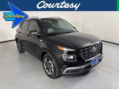 Used 2025 Hyundai Venue SEL