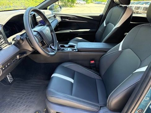 Used 2026 Toyota Camry SE FWD image 22