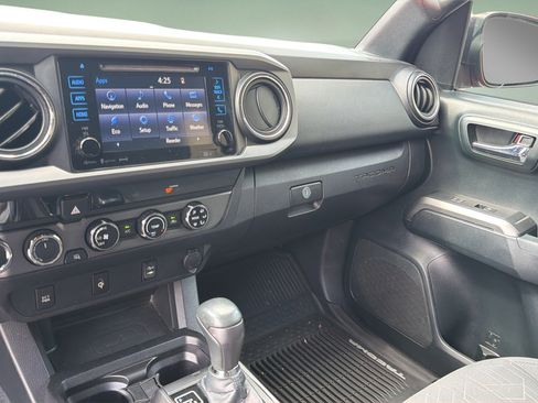 Used 2016 Toyota Tacoma TRD Sport w/ Towing Package AWD/4WD image 24