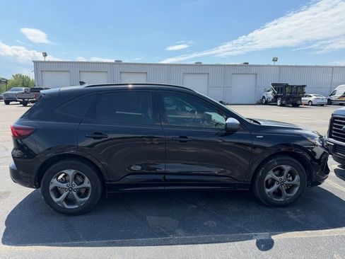 Used 2023 Ford Escape ST-Line w/ Tech Pack #1 AWD/4WD image 18