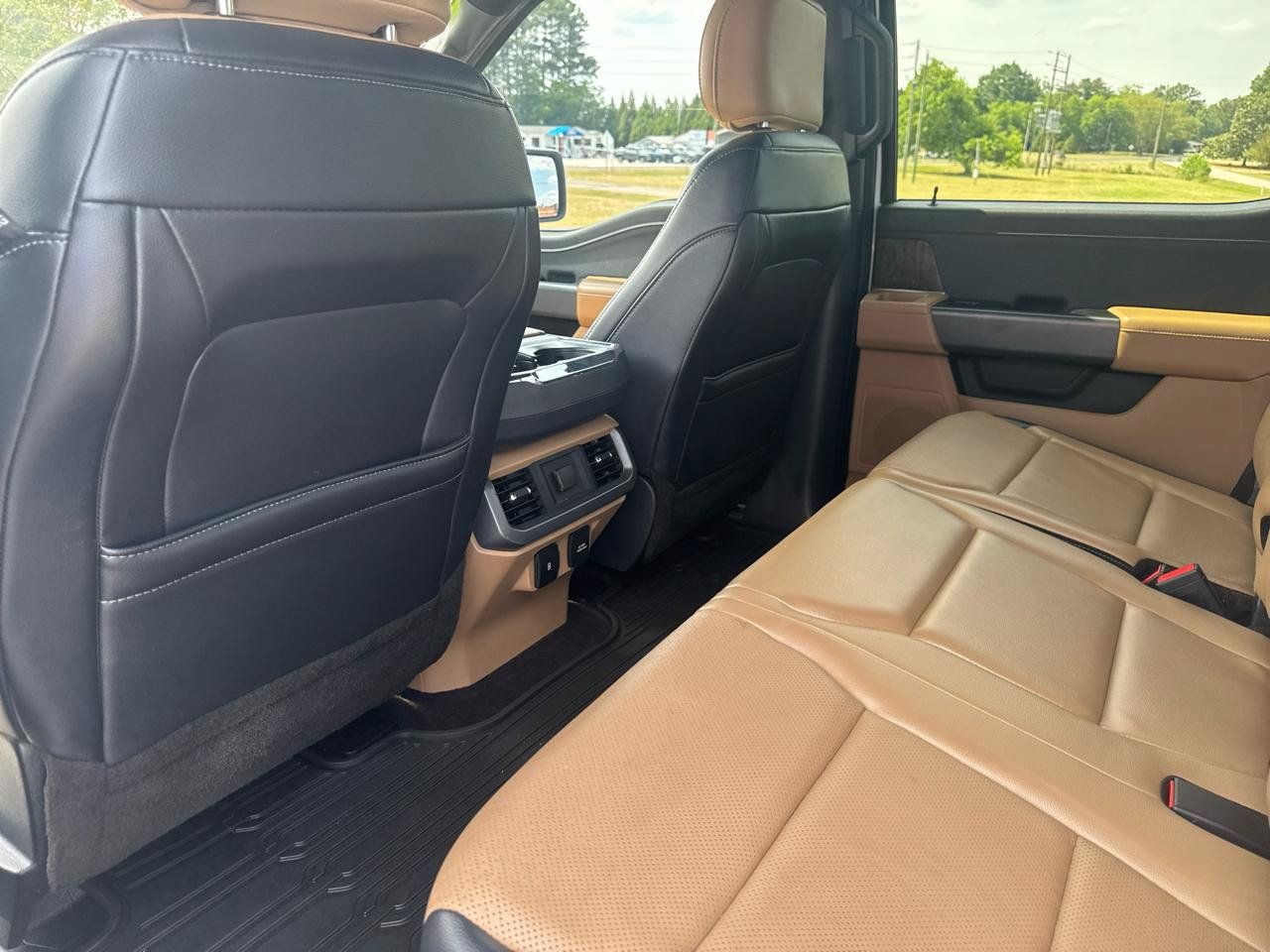 Used 2021 Ford F150 Lariat w/ Trailer Tow Package AWD/4WD image 16