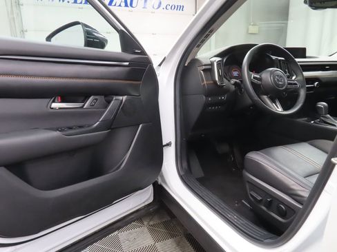 Used 2025 MAZDA CX-50 2.5 Hybrid w/ Premium Plus Pkg AWD/4WD image 36