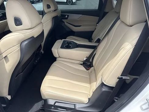 Used 2024 Acura MDX FWD image 13