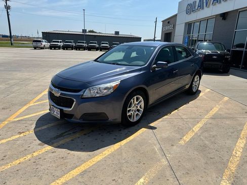 Used 2014 Chevrolet Malibu LT w/ Power Convenience Package FWD image 3