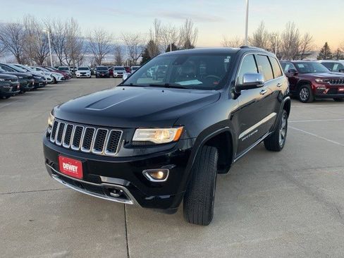 Used 2015 Jeep Grand Cherokee Overland w/ Advanced Technology Group image 3