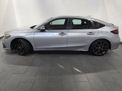 Used 2023 Honda Civic Sport Touring image 2