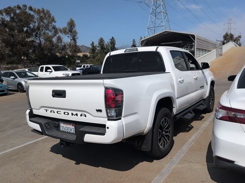 Used 2021 Toyota Tacoma TRD Sport w/ Technology Package RWD image 7