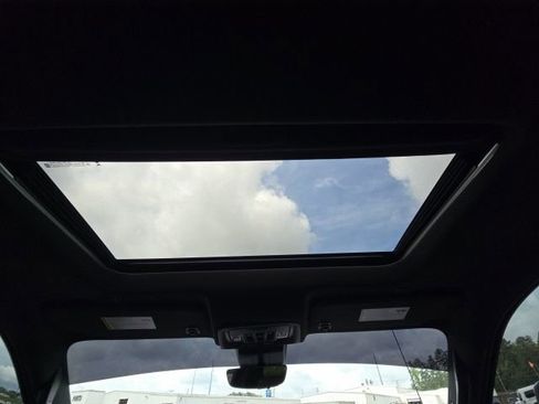 Used 2024 Chevrolet Silverado 2500 High Country w/ High Country Premium Package image 38