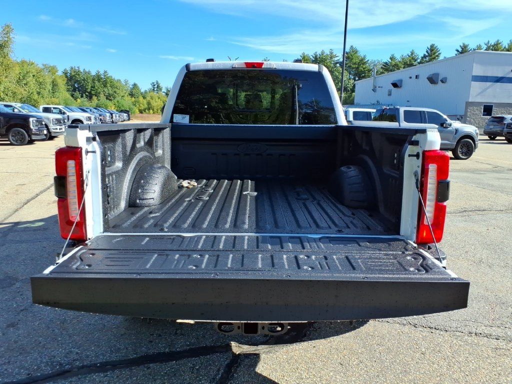 New 2026 Ford F250 XLT w/ XLT Premium Package AWD/4WD image 8