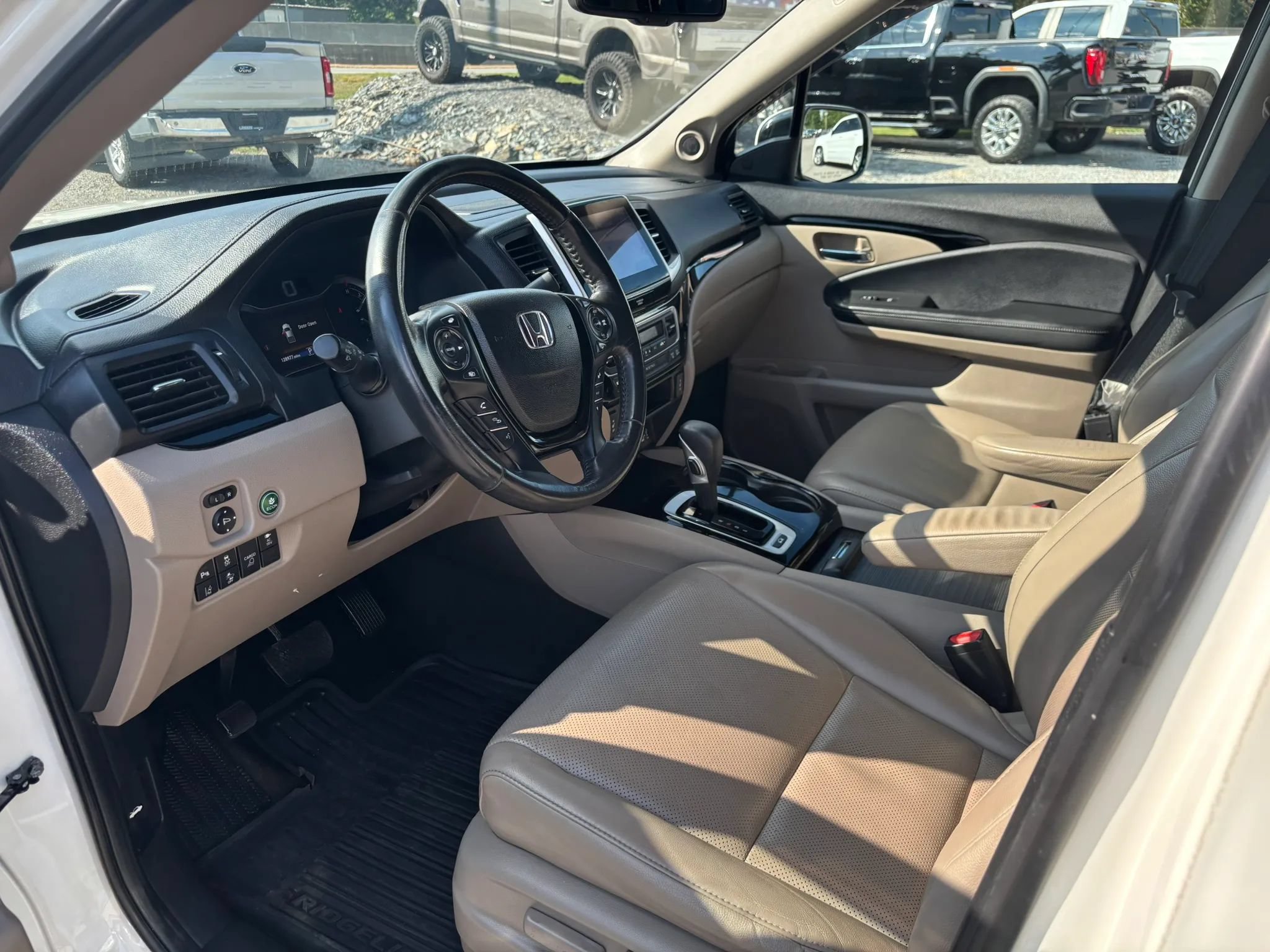 Used 2017 Honda Ridgeline RTL-E image 11