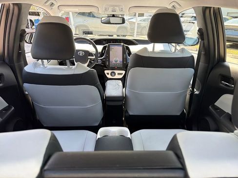 Used 2017 Toyota Prius Prime image 58