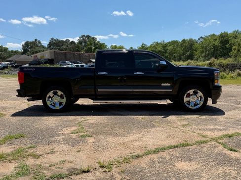 Used 2014 Chevrolet Silverado 1500 High Country w/ High Country Premium Package AWD/4WD image 6