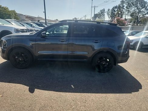 Certified 2024 Kia Sorento X-Line EX AWD/4WD image 9