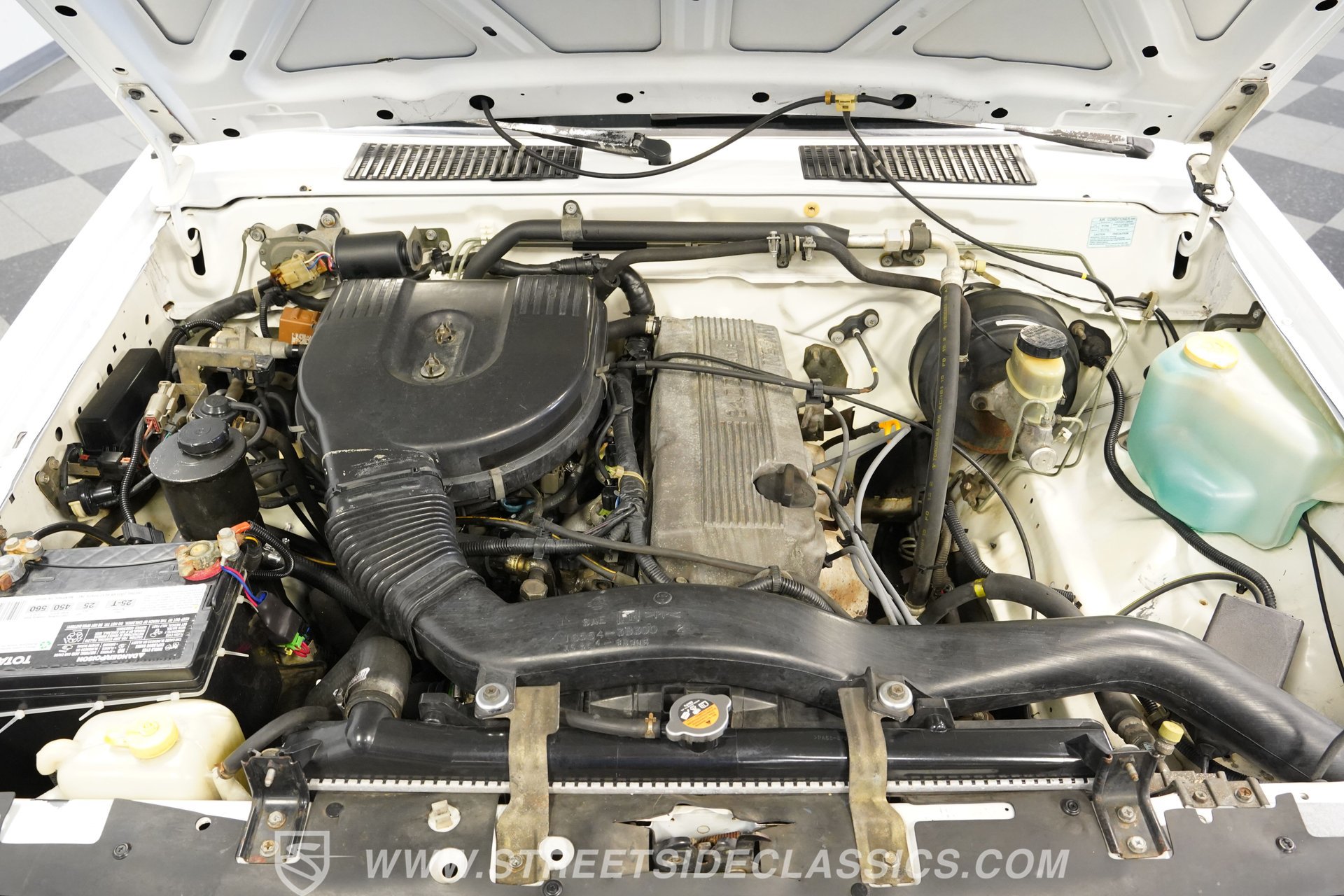 Used 1996 Nissan Pickup 2WD King Cab image 34