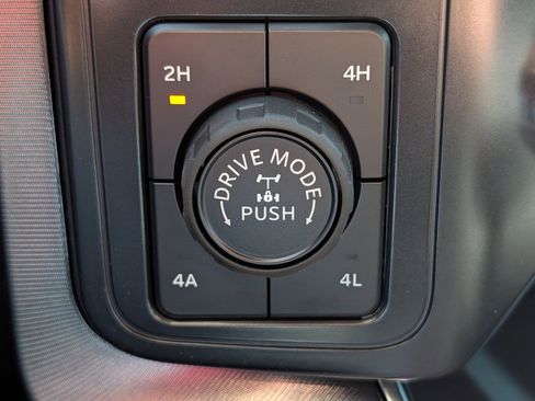 New 2025 Ford F150 Platinum w/ Equipment Group 702A High image 37