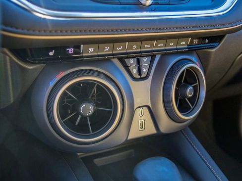 New 2025 Chevrolet Blazer Premier image 32