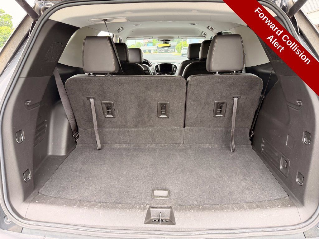 Used 2021 Chevrolet Traverse LT AWD/4WD image 36