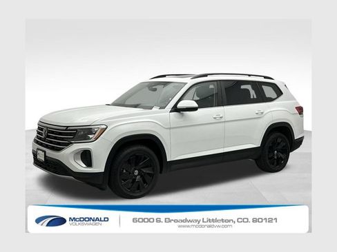 Used 2024 Volkswagen Atlas SE AWD/4WD image 1