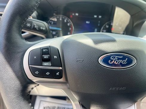 Used 2023 Ford Explorer XLT w/ Equipment Group 202A AWD/4WD image 27