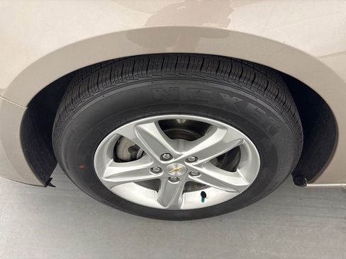 Used 2023 Chevrolet Malibu LT image 13