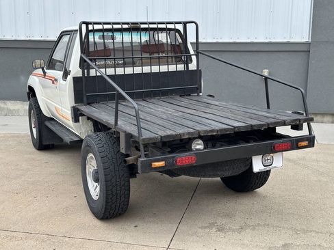 Used 1986 Toyota Pickup SR5 image 12