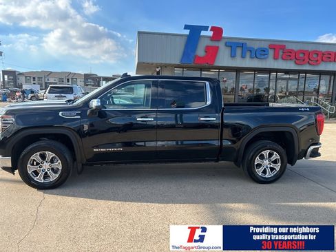 Used 2025 GMC Sierra 1500 SLT image 2