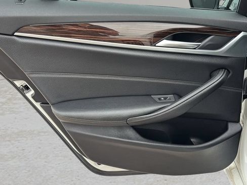 Used 2017 BMW 540i RWD image 13