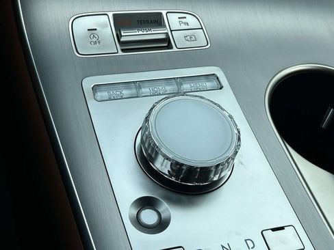New 2026 Genesis GV70 2.5T Advanced AWD/4WD image 35