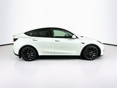Used 2023 Tesla Model Y Performance AWD/4WD image 10