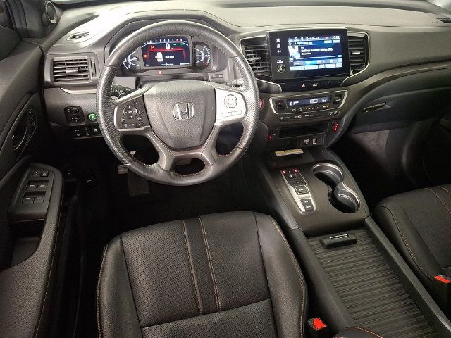 Used 2023 Honda Passport TrailSport image 2
