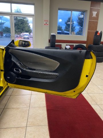 Used 2015 Chevrolet Camaro LT RWD image 13