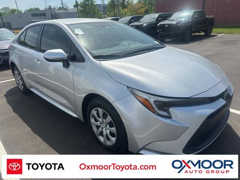 Used 2023 Toyota Corolla LE image 1