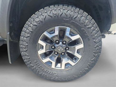 Certified 2023 Toyota Tacoma TRD Off-Road w/ TRD Premium Off Road Package AWD/4WD image 20