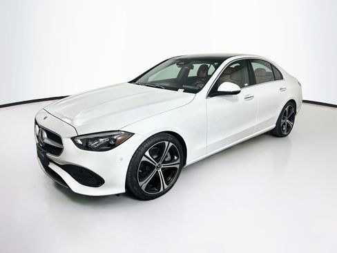 Used 2025 Mercedes-Benz C 300 Sedan image 3
