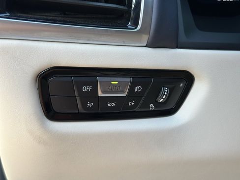 Used 2023 BMW M8 Competition image 38