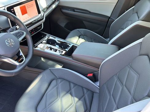 New 2026 Volkswagen Atlas Peak Edition AWD/4WD image 28