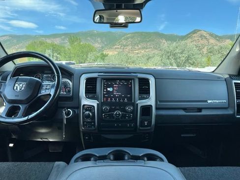 Used 2019 RAM 1500 Big Horn AWD/4WD image 30