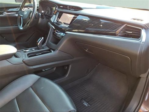 Used 2022 Cadillac XT6 Premium Luxury w/ Technology Package image 27